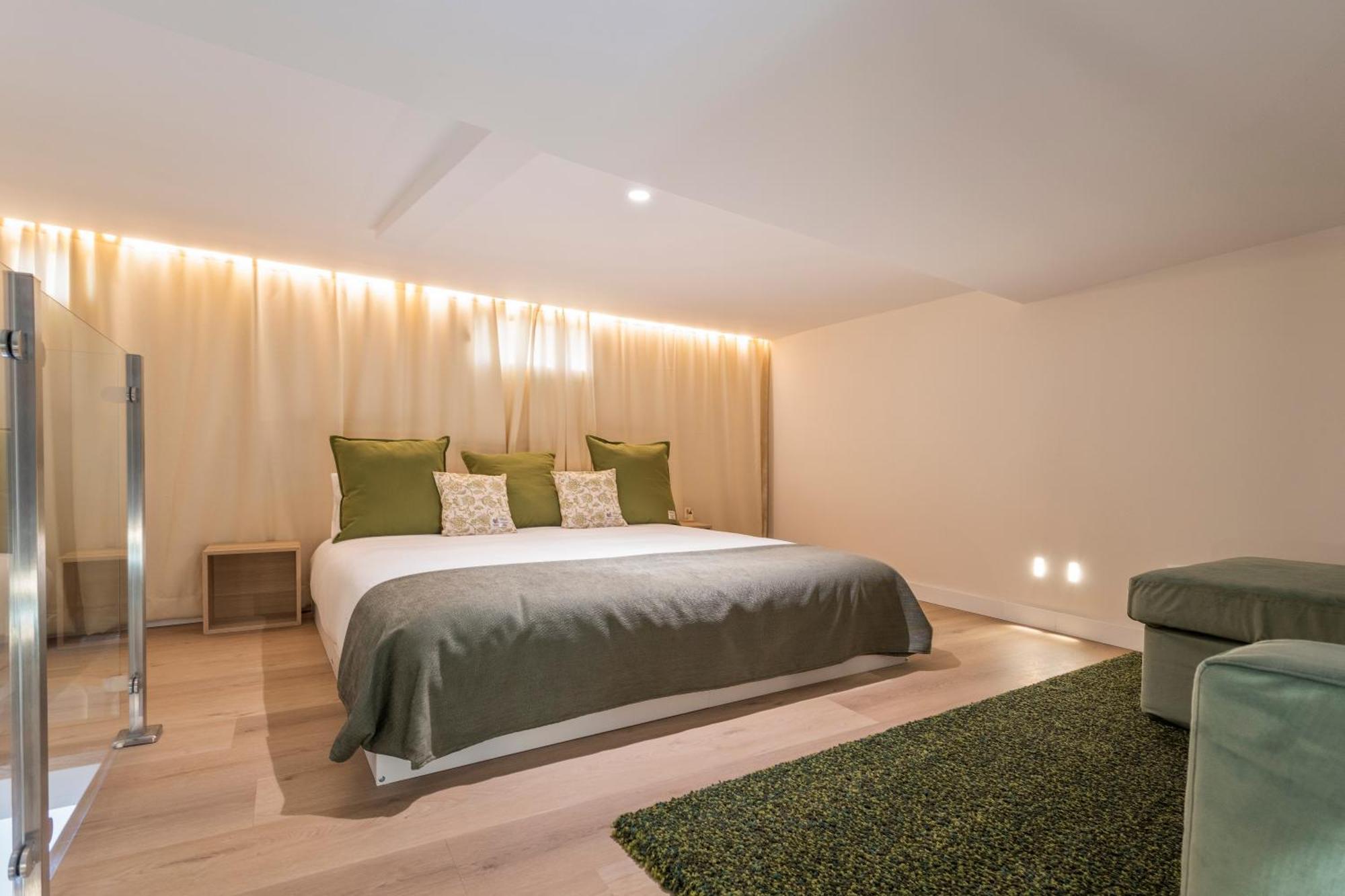 4 Bears Sharehome มาดริด ภายนอก รูปภาพ