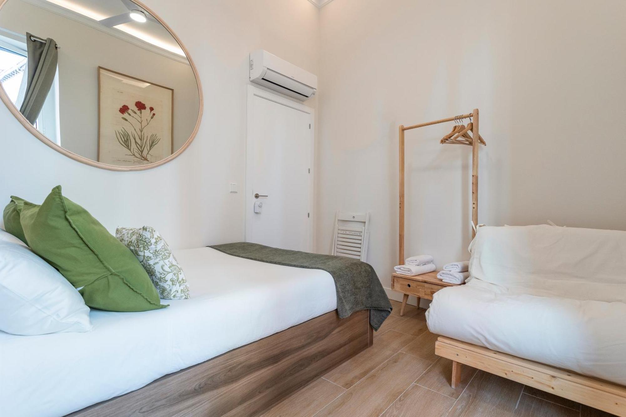 4 Bears Sharehome มาดริด ภายนอก รูปภาพ
