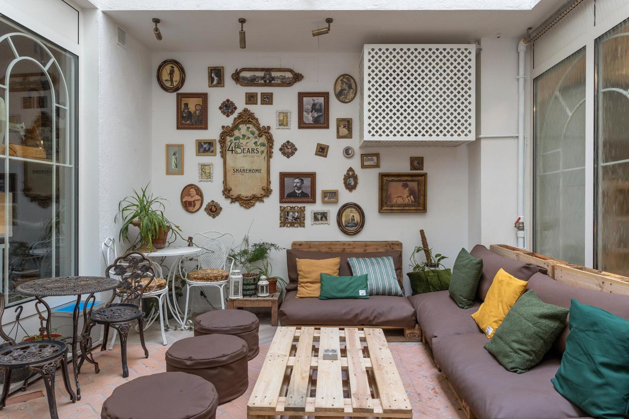 4 Bears Sharehome มาดริด ภายนอก รูปภาพ